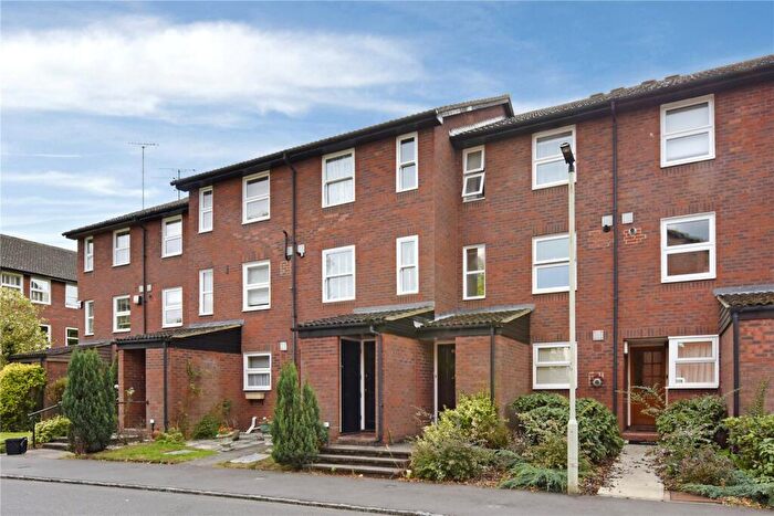 2 Bedroom Duplex To Rent In Fountain Gardens, Windsor, Berkshire, SL4