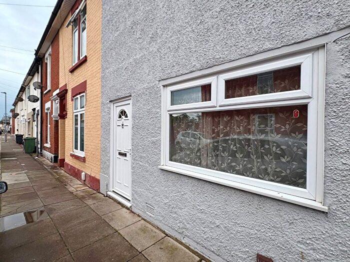 2 Bedroom Property To Rent In Guildford Road, Portsmouth, PO1