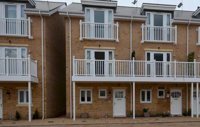4 Bedroom End Of Terrace House To Rent In New Hampshire Street, Reading, RG2