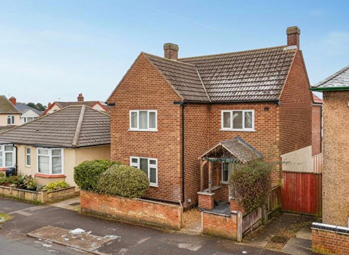 4 Bedroom Detached House For Sale In Shelley Road, Kettering, NN16