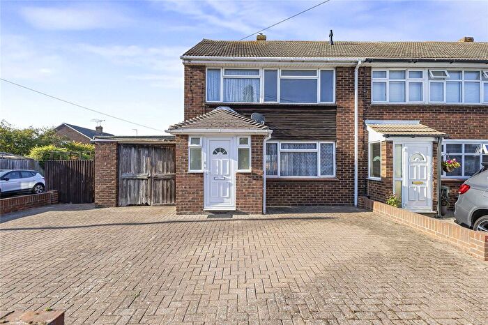 3 Bedroom Semi-Detached House For Sale In Reed Street, Cliffe, Rochester, Kent, ME3
