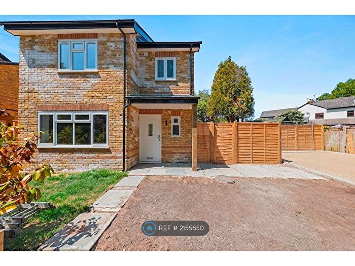 3 Bedroom Detached House To Rent In Guildford Road, Normandy, Guildford, GU3