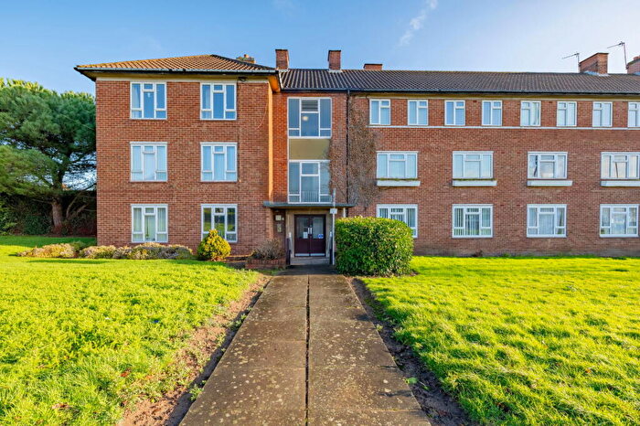 2 Bedroom Flat For Sale In Shenstone Flats, Kent Road, Halesowen, B62