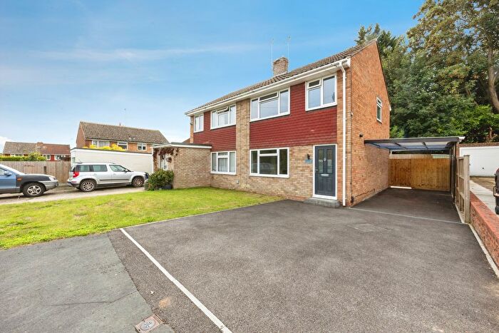 3 Bedroom Semi-Detached House For Sale In Okehampton Close, Ashford, TN24