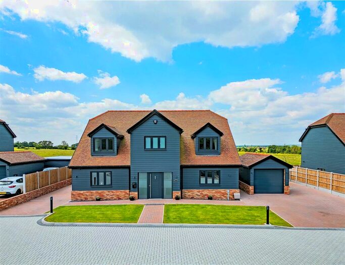 4 Bedroom Detached House For Sale In Doesgate Lane, Bulphan, Upminster, RM14