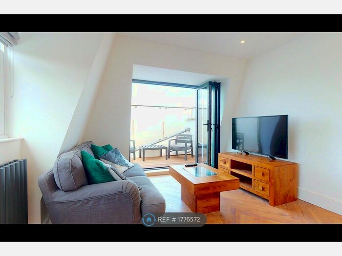 1 Bedroom Flat To Rent In Tooting, London, SW17