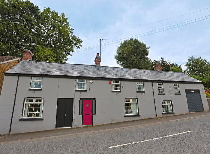 3 Bedroom Detached House For Sale In Main Street, Craigavon, BT63