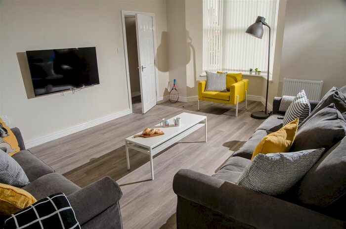 7 Bedroom Property To Rent In Rydal Road, Lancaster, LA1