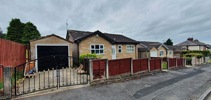 2 Bedroom Bungalow To Rent In Aberdeen Terrace, Bradford, BD14