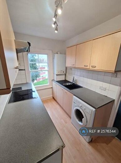 1 Bedroom Flat To Rent In Culver House, Bedford, MK40