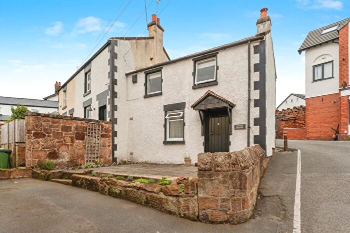 1 Bedroom Terraced House For Sale In School Hill, Wirral, Merseyside, CH60