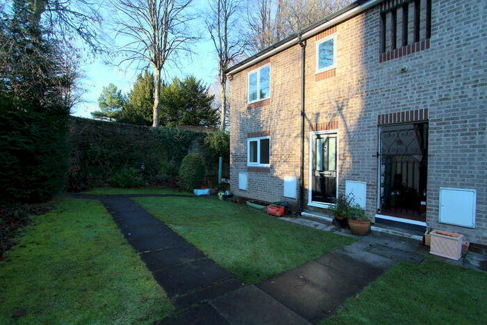 1 Bedroom Ground Flat To Rent In Oakdale Road, Sheffield, S7