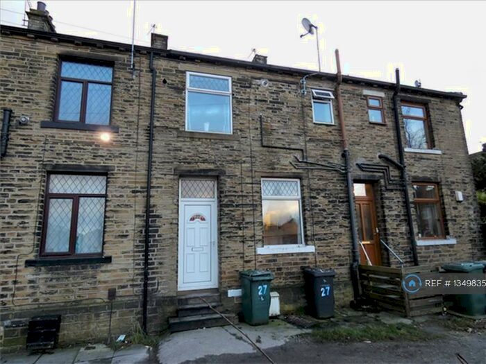2 Bedroom Terraced House To Rent In Giles Street, Bradford, BD6