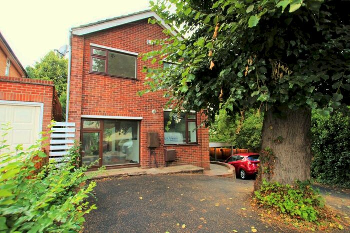 3 Bedroom Detached House To Rent In Sussex Road, Colchester, CO3