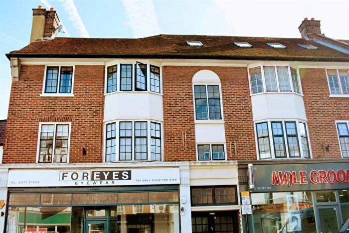 2 Bedroom Apartment To Rent In South Street, Epsom, Surrey, KT18