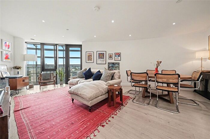 1 Bedroom Flat For Sale In City North West Tower, Goodwin Street, London, N4