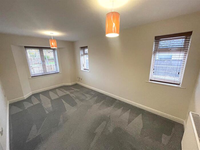 2 Bedroom Bungalow To Rent In India Avenue, Salisbury, SP2