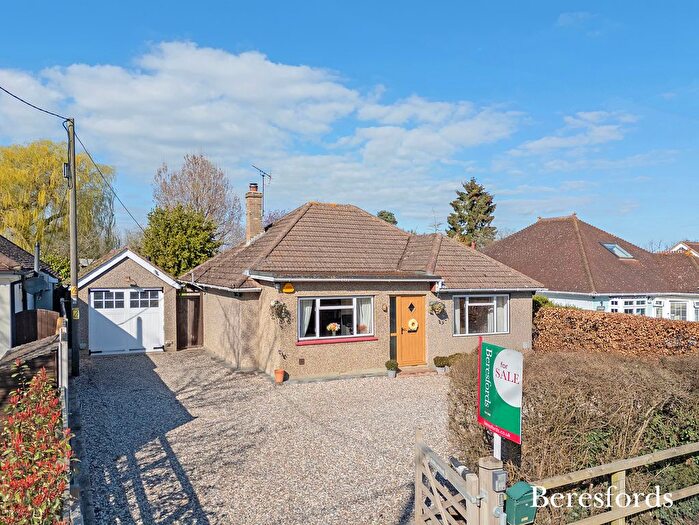 3 Bedroom Bungalow For Sale In Ship Road, West Hanningfield, CM2