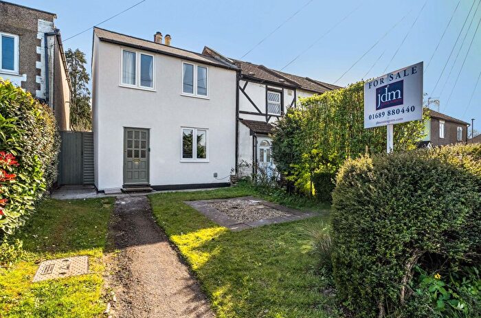 3 Bedroom End Terrace House For Sale In Croydon Road, Keston, Kent, BR2