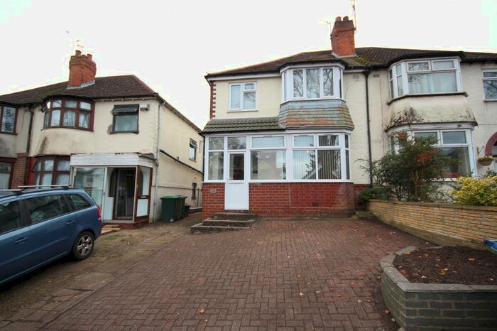 3 Bedroom Semi-Detached House To Rent In Castle Road West, Oldbury B68