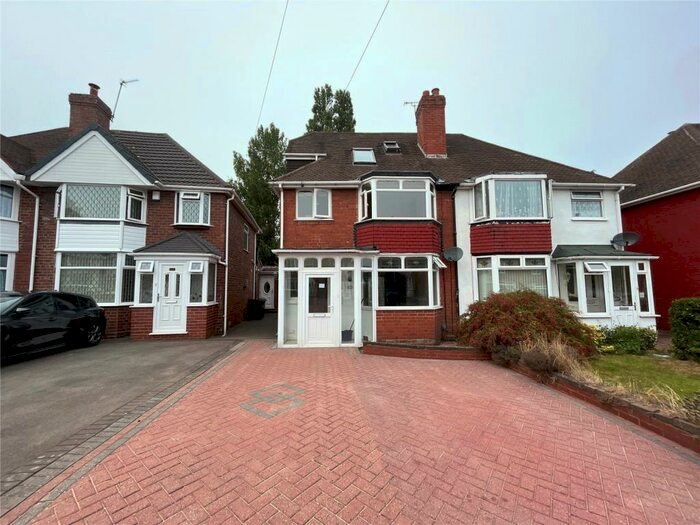 4 Bedroom Semi-Detached House To Rent In Temple Avenue, Birmingham, B28