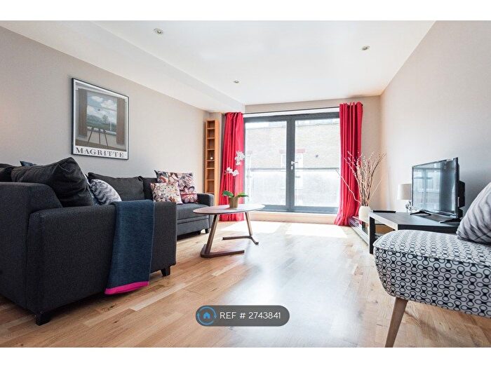 1 Bedroom Flat To Rent In St Lukes Court, London, SE1