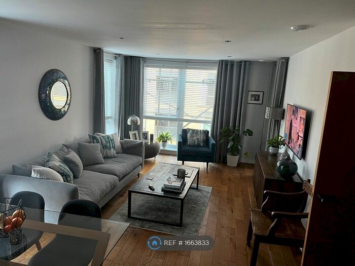 2 Bedroom Flat To Rent In Eltringham Street, London, SW18