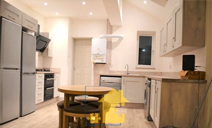 6 Bedroom Terraced House To Rent In Katie Road Selly Oak, B29