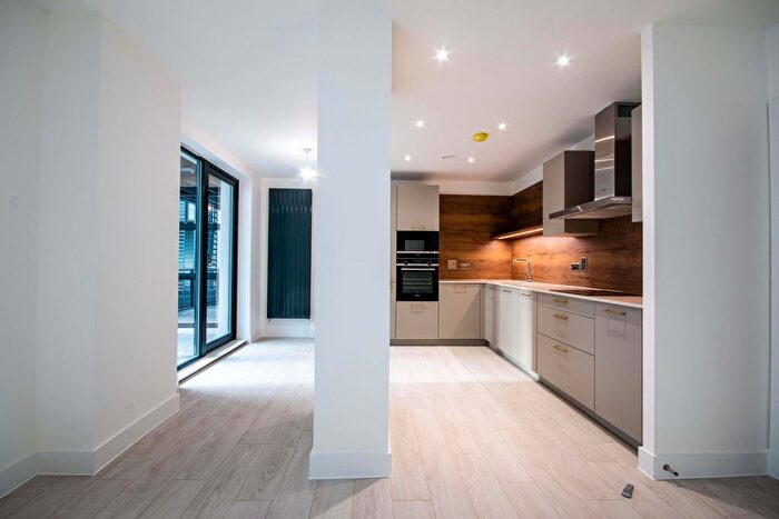 2 Bedroom Flat To Rent In Shoemakers Square, Edinburgh, EH8