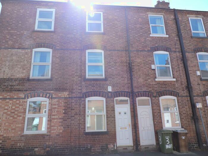 4 Bedroom Terraced House To Rent In Hart Street, Lenton, Nottingham, NG7
