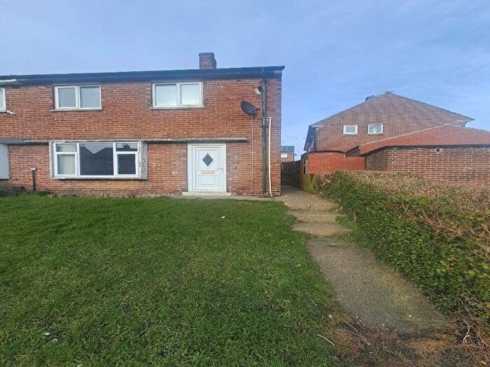 2 Bedroom Semi-Detached House To Rent In Thirlmere Road, Peterlee, SR8