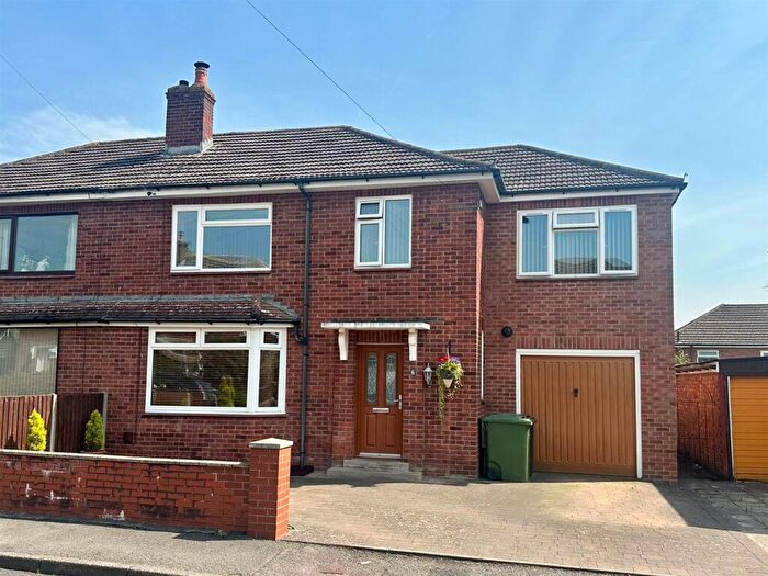 4 Bedroom Semi-Detached House For Sale In St Paul Road, Hereford, HR1
