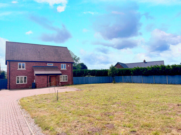 6 Bedroom Detached House To Rent In Burlingham Road, East Harling, NR16