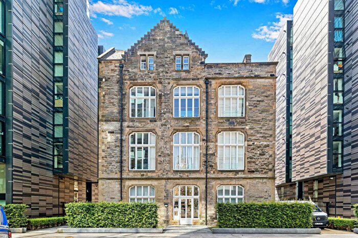 1 Bedroom Flat For Sale In / Simpson Loan, Lauriston, Edinburgh, EH3