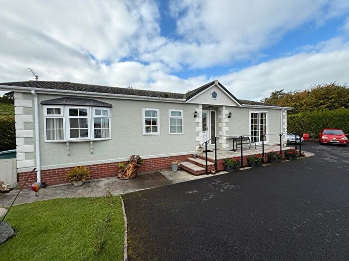2 Bedroom Park Home For Sale In Schooner Park, New Quay, SA45