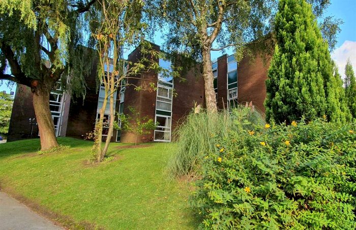 2 Bedroom Flat To Rent In Ashfell Court, Edge Lane, Chorlton, M21