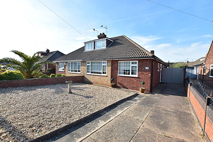 2 Bedroom Semi-Detached Bungalow For Sale In Pearson Road, Cleethorpes, DN35