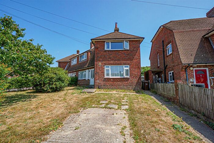 3 Bedroom Semi-Detached House For Sale In Montgomery Road, Hastings, TN35