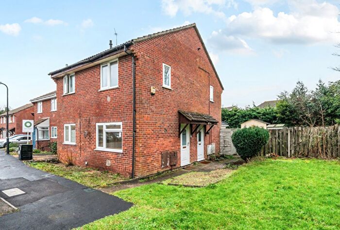 1 Bedroom Flat For Sale In Rockstowes Way, Bristol, BS10