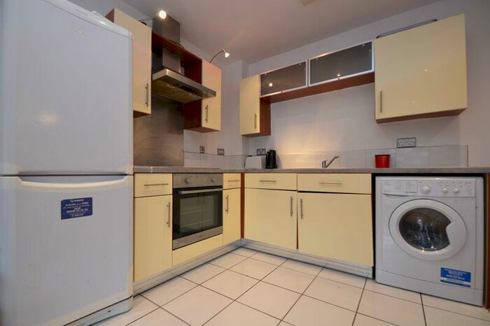 2 Bedroom Flat To Rent In Welford Road, Leicester, LE2