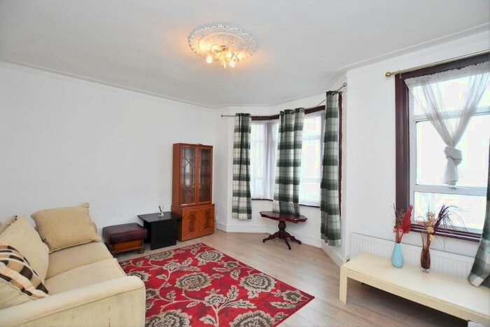 1 Bedroom Flat To Rent In Howard Road, Bromley, BR1