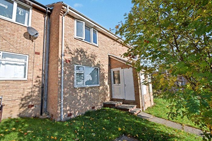 1 Bedroom Flat For Sale In Elgar Walk, Stanley, Wakefield, West Yorkshire, WF3