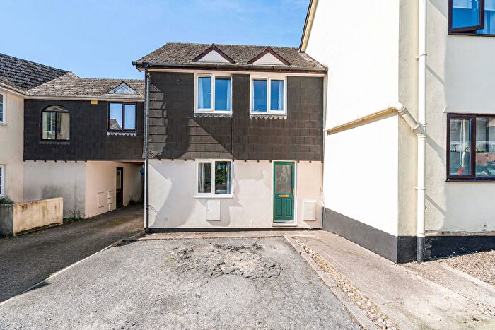 3 Bedroom Terraced House For Sale In Hadfield Court, Chudleigh Knighton, TQ13