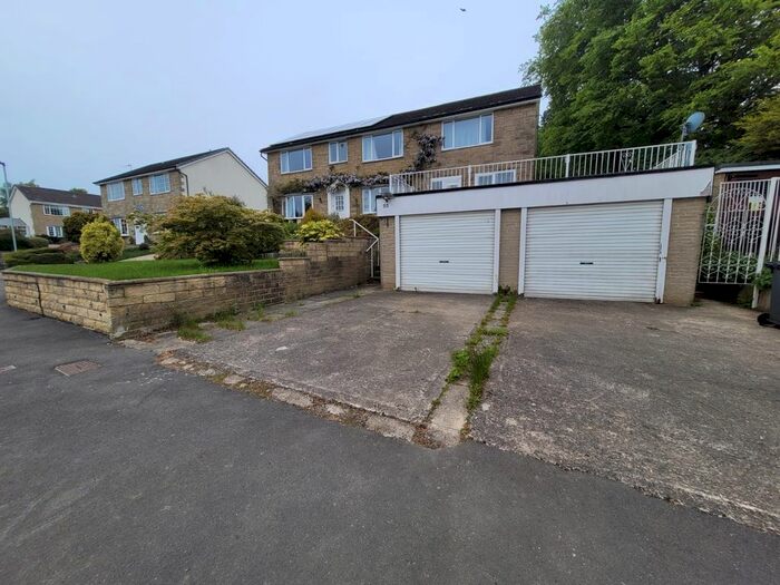 5 Bedroom Detached House To Rent In Oakwood Drive, Bingley, BD16