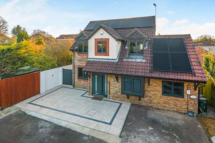 5 Bedroom Detached House For Sale In Lane End, Buckinghamshire, HP14