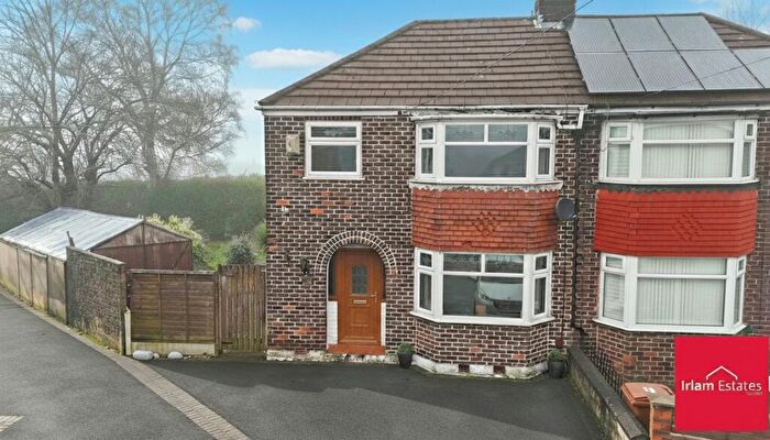 3 Bedroom Semi-Detached House For Sale In Hartley Grove, Irlam, M44