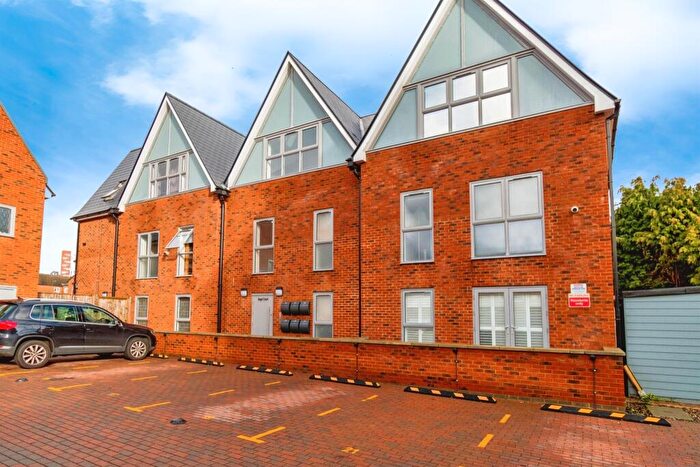 3 Bedroom Flat For Sale In Church End, Southampton, SO15