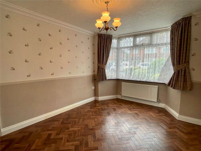 3 Bedroom Semi-Detached House For Sale In Woodford Avenue, Castle Bromwich, Birmingham, B36