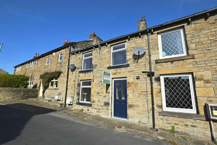 3 Bedroom Terraced House To Rent In Wood Street, Skelmanthorpe, Huddersfield, West Yorkshire, Uk, HD8