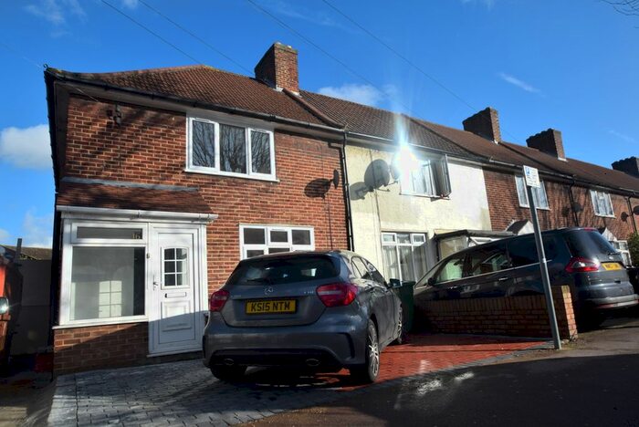 3 Bedroom Detached House To Rent In Parsloes Avenue, Dagenham, Essex RM9